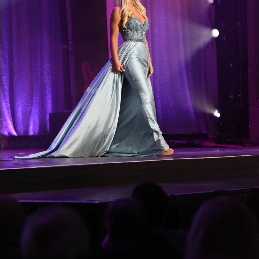 Jovanni Couture light blue pageant dress size 2